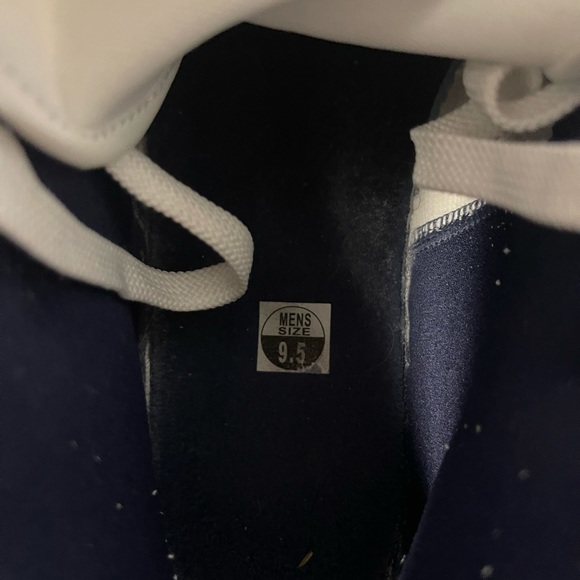 Air Jordan 1 Mid ‘Obsidian’ - Picture 7 of 8